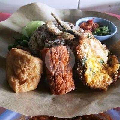 Mendoan menu Nasi TO Kang Omet, Perum Cisalak