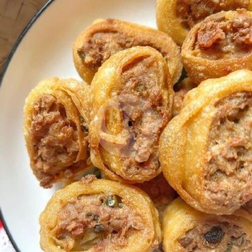 Sosis Solo & Pangsit Yu Ndibel: Surga Sosis Enak di Laweyan Solo Sosis Solo & Pangsit Yu Ndibel: Surga Sosis Enak di Laweyan Solo