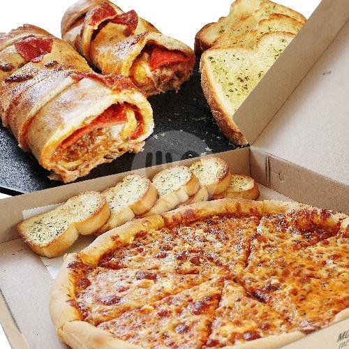 Pizza The Meat Small menu Mount Merapi Bake House, Mlati
