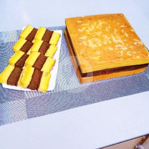 Lapis Legit Mika menu Sari Rasa Lapis Legit, Ngagel Rejo