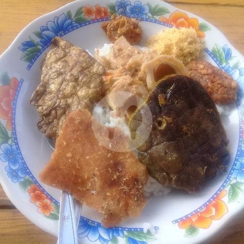 Nasi Campur Bali Gorong menu Nasi Buk Gang Semarang, Puncak Mandala