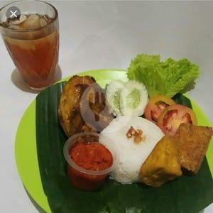 Pecel Bebek Goreng + Nasi menu Pecel Ayam Pecel Lele Dua Saudara Sinabung