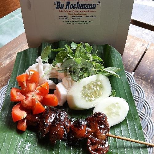 Nasi Putih menu Ayam Bakar Bu Rochmann, Perintis Kemerdekaan