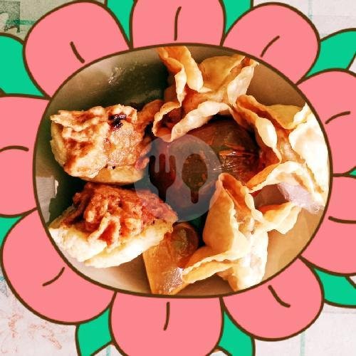 Batagor Komplit + Telor menu Batagor Siomay Mang Ucen, Mangesty