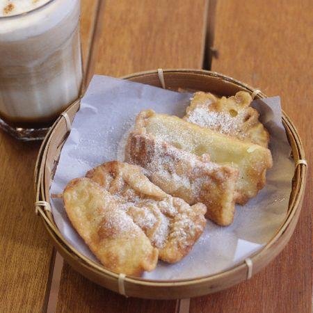 tahu crispy cabe garam menu Kopikitaku, Pahlawan