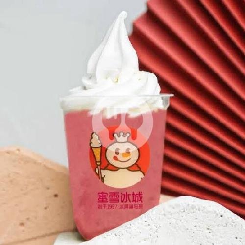 Strawberry Mi Shake menu Mixue Manukan, Manukan Kulon