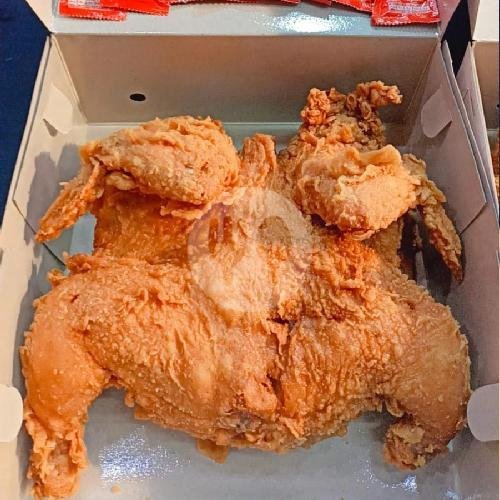 Rocket Chicken: Restoran Nostalgia dengan Kelezatan Ayam Goreng di Magelang
