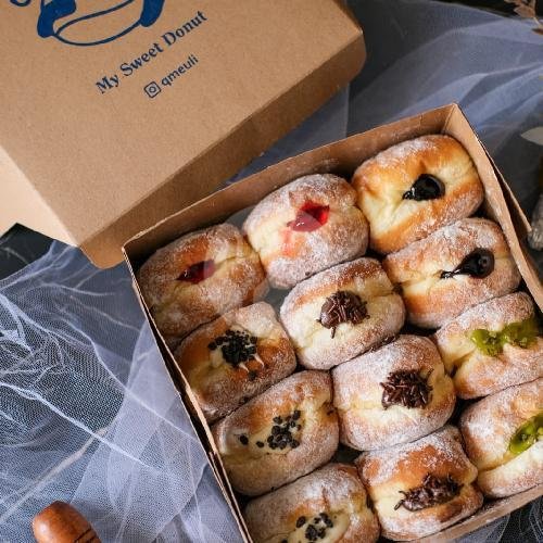 Garlic Cheese Bread menu Qmeuli Donat Bomboloni, Perum Griya Mediteranean