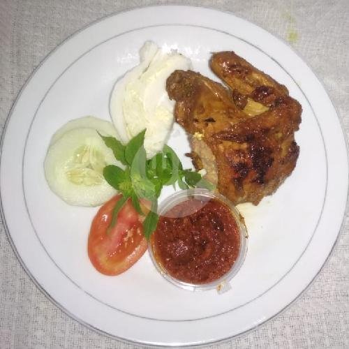 Tempe Tahu Kremes menu Ayam Kremes, Dapur Rasa