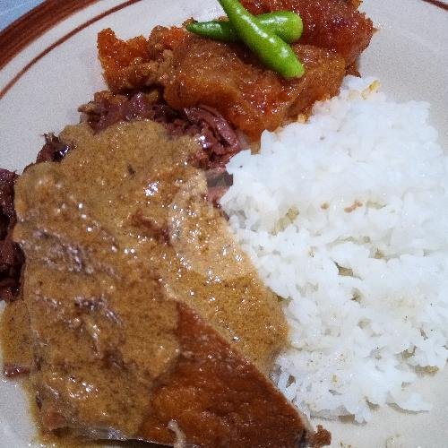 Nasi / Bubur Gudeg Rempelo Ati Ayam menu Gudeg Mbak Pirang by Bu Mardjo, Depok