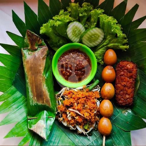 Paket Hemat Nasi Bakar 2 menu RM Roso Echo, Sultan Ageng