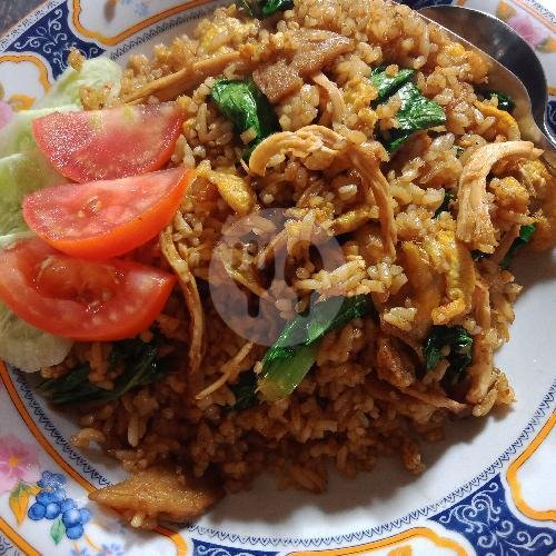 Nasi Goreng Pungkur Mas Bambang: Surga Nostalgia di Tengah Kota Bandung