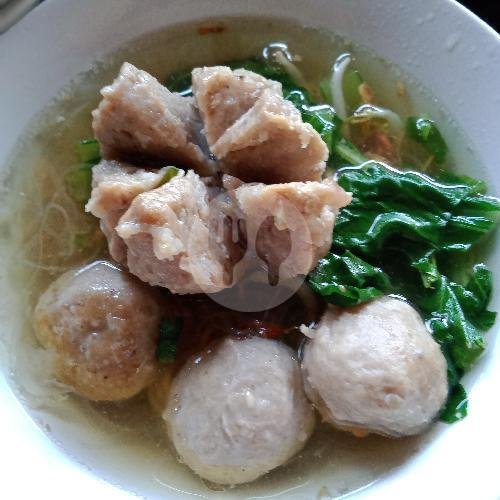 Review Bakso Lotus: Surga Makan Enak di Kayu Jati 5, Jakarta