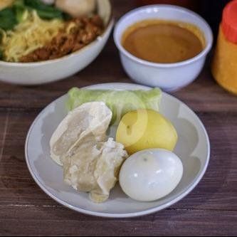 Siomay Moy menu Bakso Siomay Mie Ayam Gress, Jalan Magelang