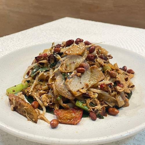 Kwetiau Siram Babi Seafood menu Kwetiau Akang, Kelapa Gading