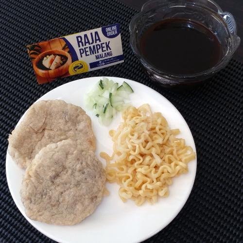 Pempek Lenjer Kecil - 1 Pcs menu Raja Pempek Malang, Pandanwangi