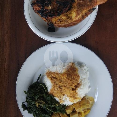 Nasi Ikan Gulai menu Rumah Makan Padang Nasi Bundo Baru, A. Yani