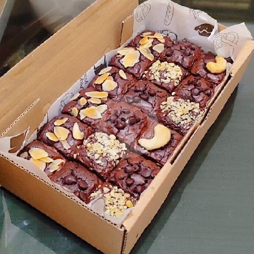 Donat Kentang Reguler 1 Lusin (2 Box Isi 6 Pcs) menu NONONA Donut & Bakery, Pasa Gadang