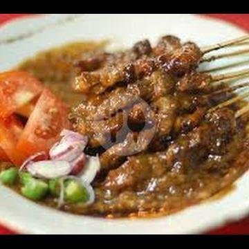 5 Tusuk Sate Ayam Capur + Lontong menu Sate Ayam Madura Dewi Sri, Jatiasih