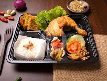 Sego Sambel Cumi Hitam menu Sego Sambel & Ayam Pedas, Warung Pedas Ayo Makan, Sumbersari