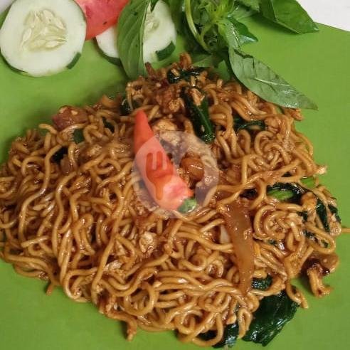 Mie Goreng Seafood menu Gule Kepala Ikan, Sangaji