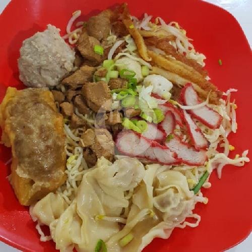 Kerupuk Kulit B2 Garing Empuk menu Bakmi Kalimantan Hin Lie, Pademangan Timur