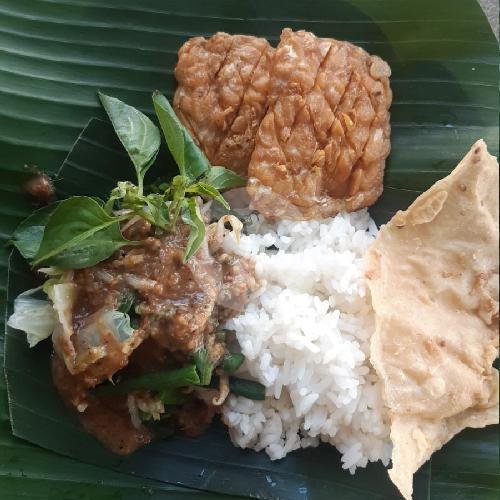 Nasi Pecel Tempe Penyet menu Nasi Pecel Kediri Amanah, Condongcatur