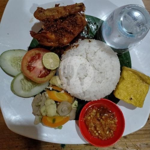 Paket A menu Ayam Lengkuas 2 Setiabudi, Ayam Lengkuas 2