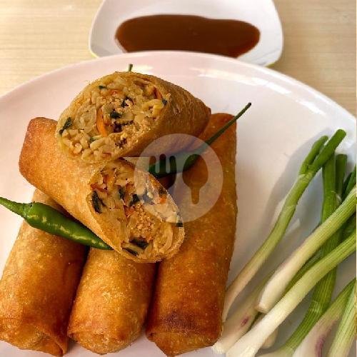 Lumpia Ciliwung 42: Surga Lumpia Crispy di Malang yang Wajib Dicoba!