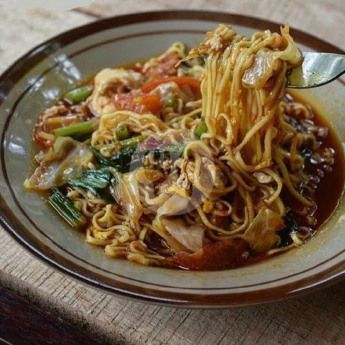 Es Kelapa Muda Murni menu Warmindo Amor, Umbulharjo