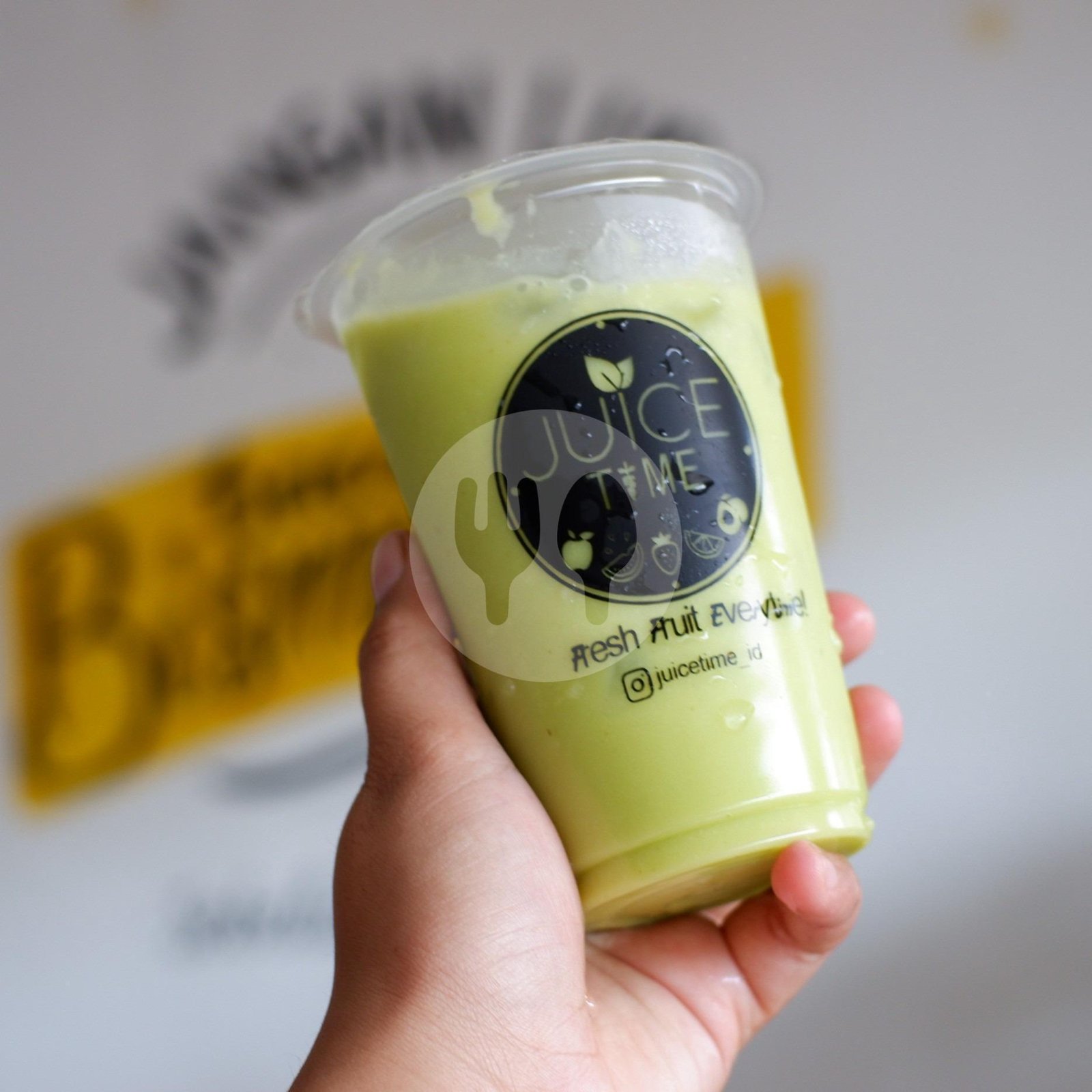 Jus Alpukat (L) menu Juice Time, Gresik