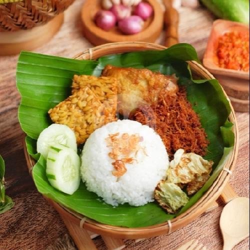 Nasi Ayam Goreng Laos Paha menu Nasi Bakar Kedai Sriti, Sawojajar