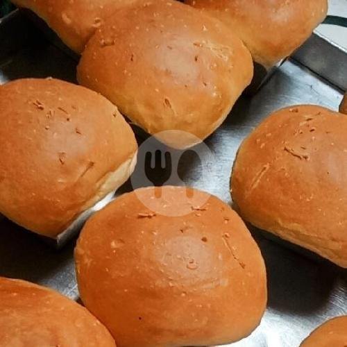 Review Bluder Dotmas Madiun: Surga Makanan Manis yang Wajib Dicoba
