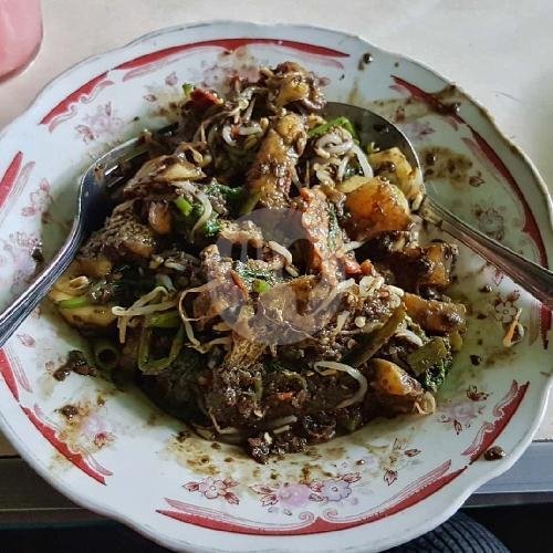 Review Depot Es & Rujak Mbok Bo: Surga Kuliner di Kediri yang Wajib Dikunjungi