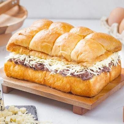 Roti Milo menu Orchid Bakery Bandung