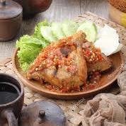 Ayam Penyet Besar 1/4 Ekor Sambal Lalapan ( Tampa Nasi) menu Ayam Goreng Superatlanta Krapyak Semarang, Purwoyoso