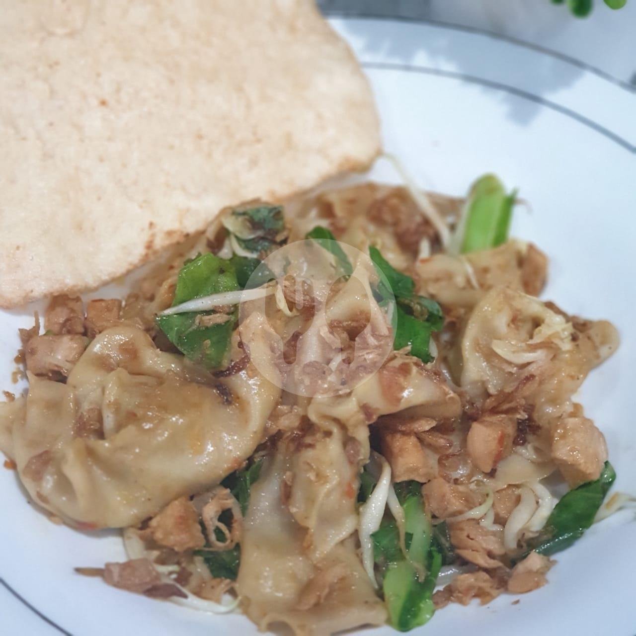 Batagor/Siomay Bandung menu Pangsit Mie Ayam Gajah Mada Surabaya, Opak