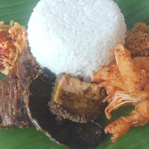 Nasi Campur Madura menu Dapur Bu Dewi, Dharmahusada