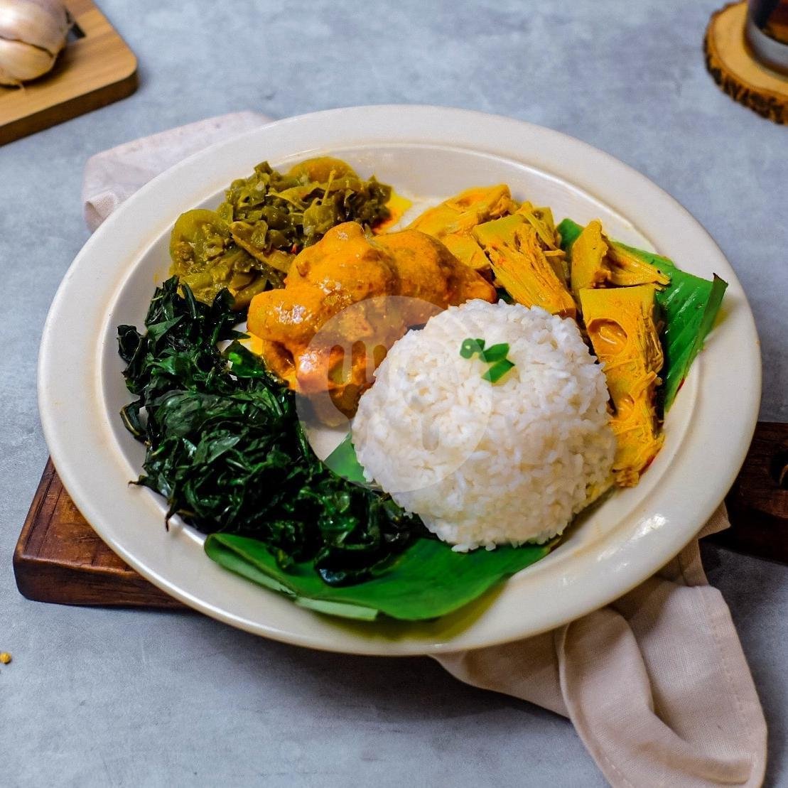 Nasi Gulai Tunjang menu RM Padang Restu Mande, Jatinangor