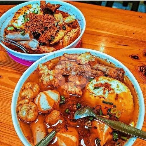 Seblak Ceker menu Seblak & Pentol Jelegar, jl M Yamin Rt 05 Slawi No 19