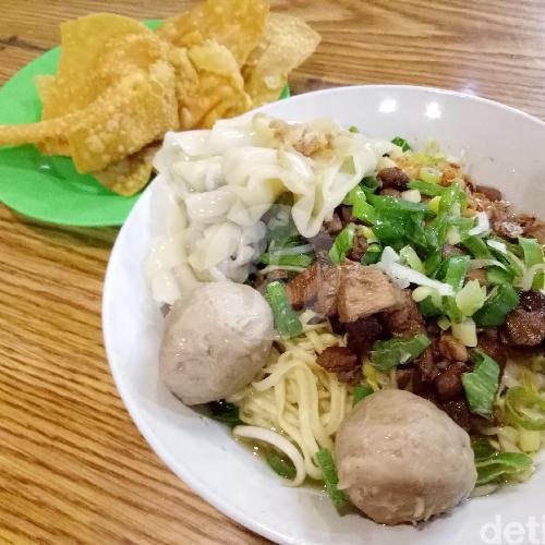 Bakso Urat menu Mie Ayam & Bakso Senggol, Raden Patah
