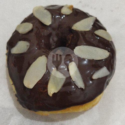 Donat Kentang Strawbery rainbow menu Jenny Bakery, Gadang Regency