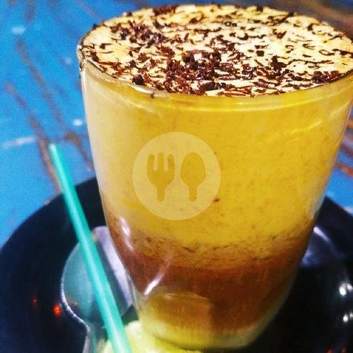 Teh Talua Obeng (dingin) Talua Ayam Kampuang menu King Teh Talua, Gajah Mada