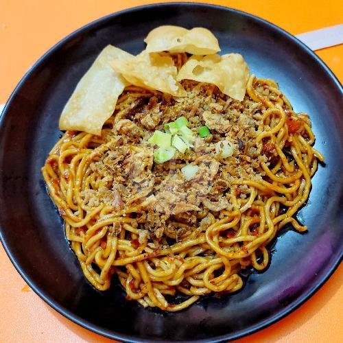 Review Bakso Mie R3 Kesuben Lebaksiu: Pengalaman Kuliner yang Menarik dengan Beberapa Catatan