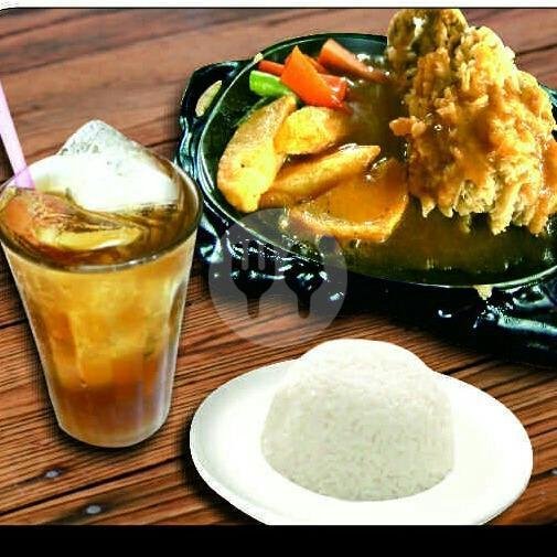 Paket B menu Warung Steak Family SS, Pasar Kliwon