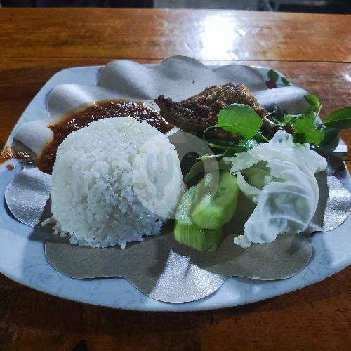Ayam Kampung Bakar + Nasi menu Pecel Lele MAHARANI Lamongan, Simpang Tinju