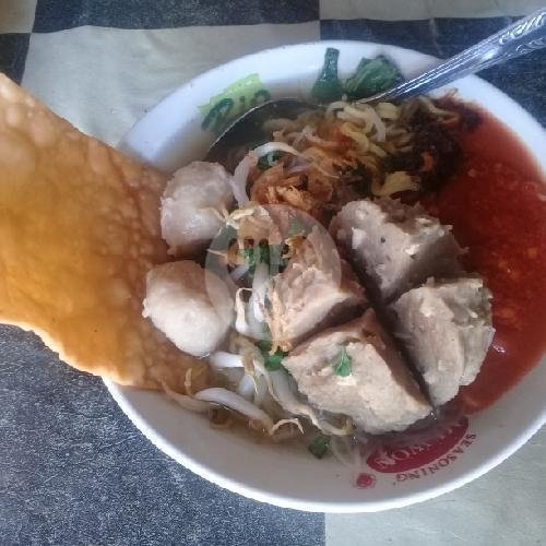 Mie Bakso Jumbo Urat + Cincang menu Bakso Urat & Mie Ayam Wongsolo, Cisaranten Kulon
