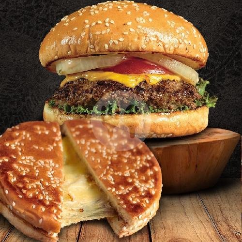 Wolfmuller menu Inlander Burger, Candi Trowulan