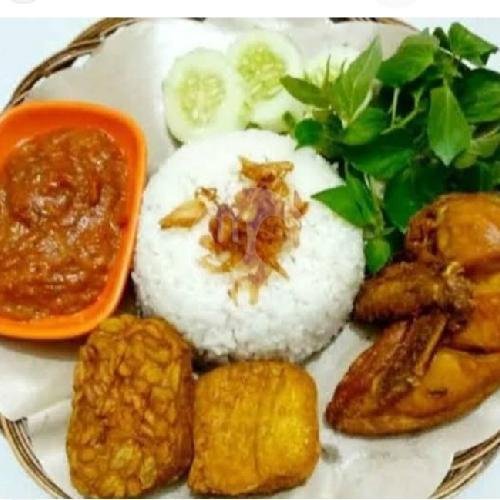 Teh Telur menu Kafe Agung, M. Hatta