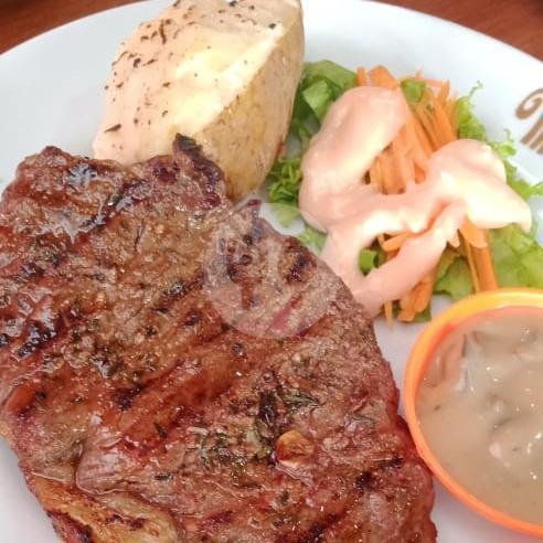 Real Beef Steak 100 gr Barbeque Sauce menu Steak Up, Mlati